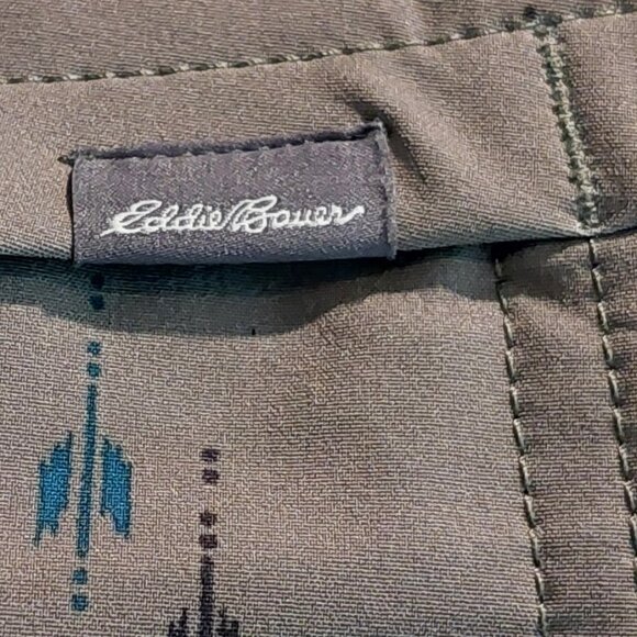 Eddie Bauer Adventure 2.0 Olive Green Arrow Print Golf Skort Size 8 - Picture 8 of 12